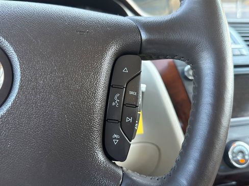 Used 2011 Cadillac DTS Premium w/ Driver Awareness Package image 27