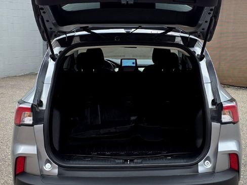 Used 2021 Ford Escape SE w/ Cold Weather Package AWD/4WD image 7