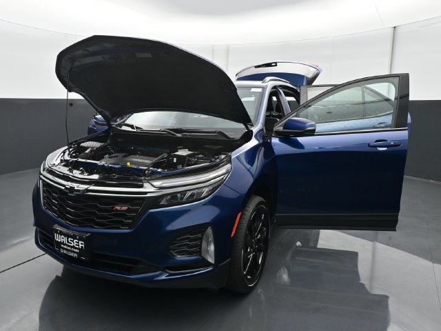 Used 2022 Chevrolet Equinox RS w/ RS Leather Package AWD/4WD image 29