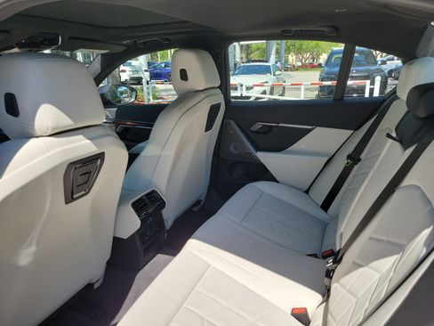 New 2026 BMW 540i xDrive AWD/4WD image 11