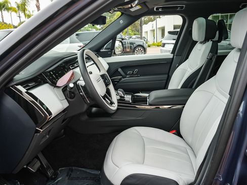 Certified 2025 Land Rover Range Rover Sport Dynamic SE AWD/4WD image 19
