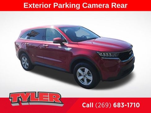 Used 2022 Kia Sorento LX AWD/4WD image 1