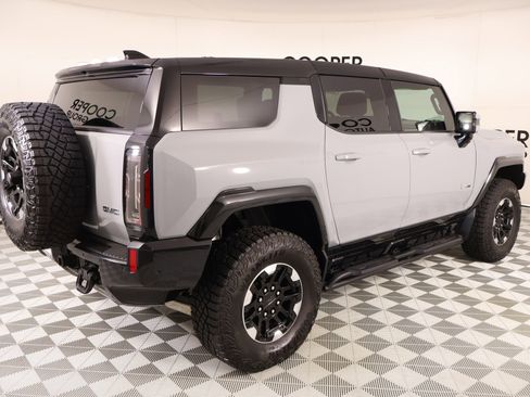 Used 2025 GMC Hummer EV 3X w/ Extreme Off-Road Package AWD/4WD image 21