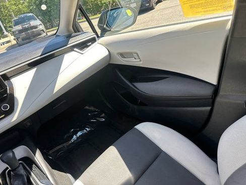 Certified 2025 Toyota Corolla LE FWD image 25