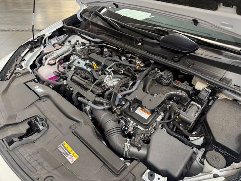 Certified 2026 Toyota Prius Plug-In Hybrid FWD image 22