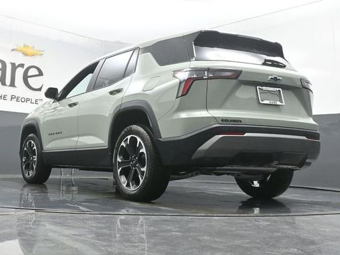 New 2026 Chevrolet Equinox LT w/ Convenience Package II image 5