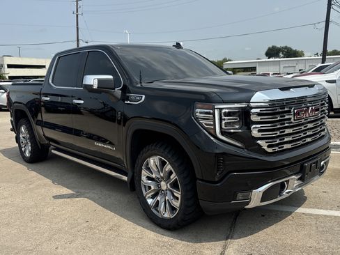 Used 2025 GMC Sierra 1500 Denali w/ Denali Reserve Package AWD/4WD image 17