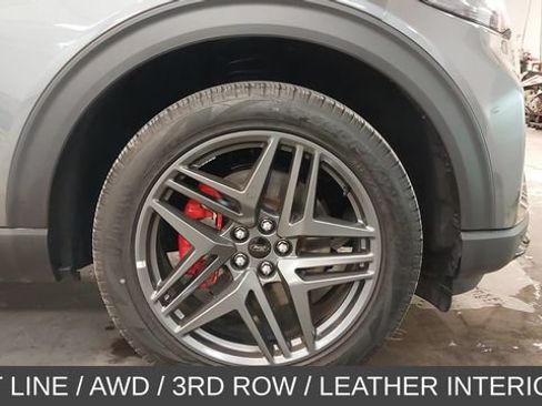Used 2025 Ford Explorer ST-Line w/ ST-Line Street Pack AWD/4WD image 36
