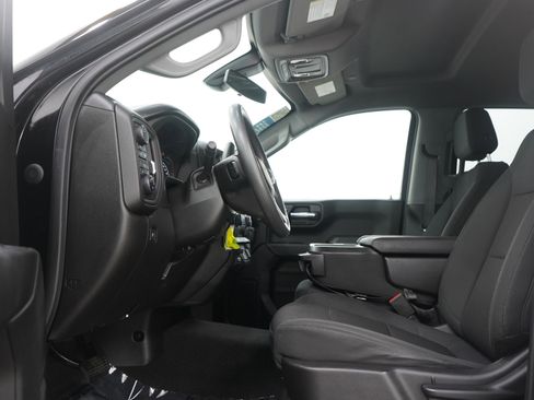 Used 2021 Chevrolet Silverado 1500 Custom w/ Safety Confidence Package image 23