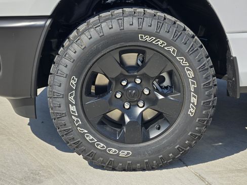 New 2026 RAM 1500 Warlock AWD/4WD image 10
