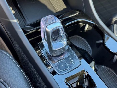 New 2026 Volvo XC40 B5 Plus w/ Protection Package Premier image 22