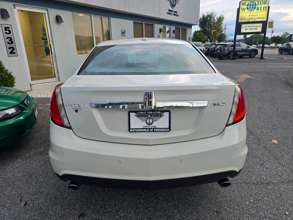 Used 2009 Lincoln MKS FWD image 5