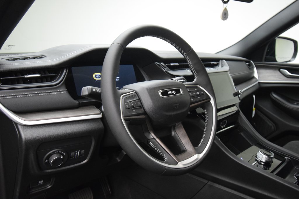 New 2027 Jeep Grand Cherokee 4WD image 29