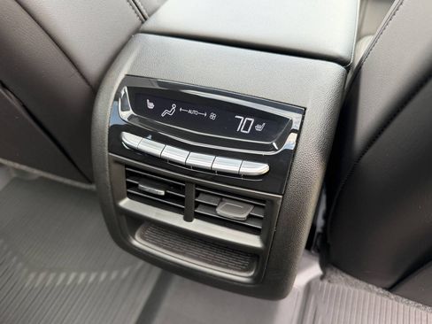 Used 2025 Cadillac XT5 Premium Luxury w/ Technology Package AWD/4WD image 44
