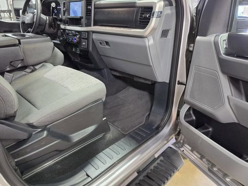 Used 2024 Ford F250 XLT AWD/4WD image 18