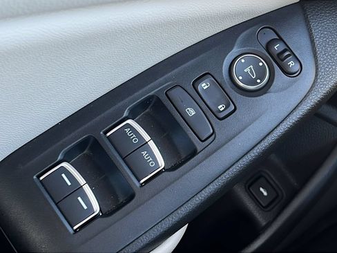 Used 2021 Honda Accord Touring image 18