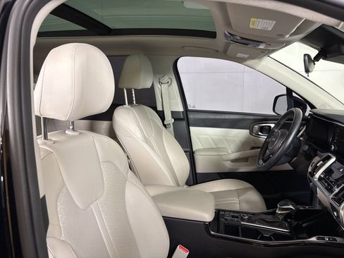 Used 2022 Kia Sorento SX FWD image 17