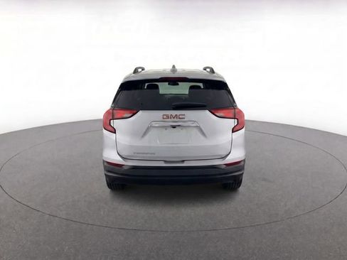 Used 2018 GMC Terrain SLE w/ Driver Convenience Package FWD image 7