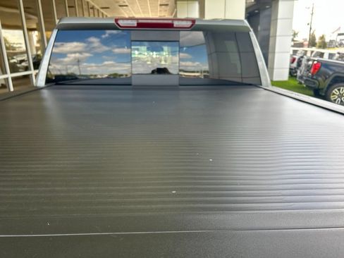 Used 2025 GMC Sierra 1500 AT4 w/ AT4 Premium Package AWD/4WD image 13