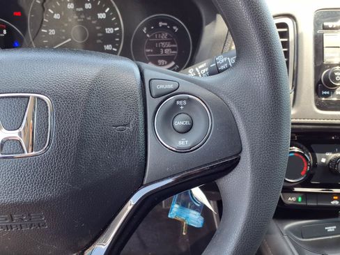 Used 2016 Honda HR-V LX image 15