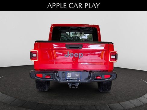 Used 2021 Jeep Gladiator Rubicon AWD/4WD image 4