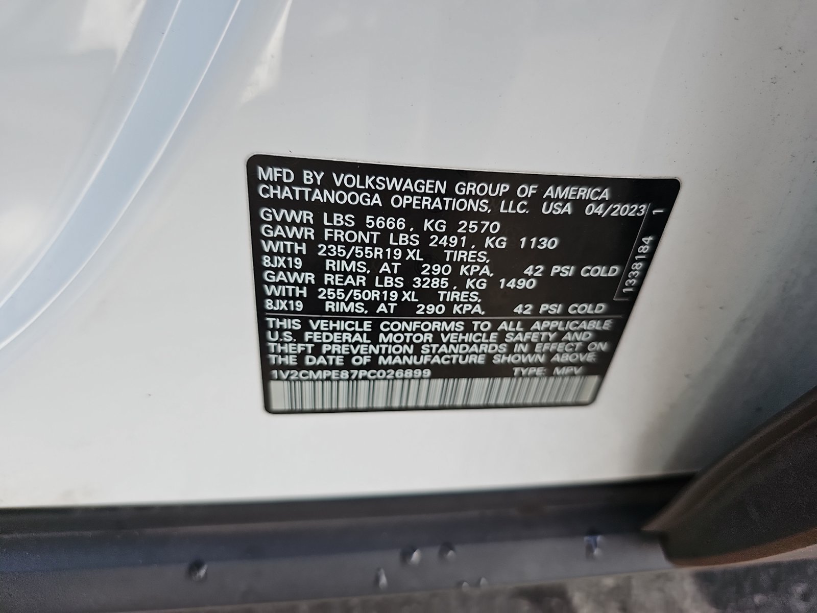 Used 2023 Volkswagen ID.4 Pro RWD image 9