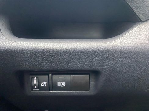 Used 2024 Toyota RAV4 XLE image 21