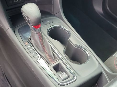 Certified 2023 Chevrolet Equinox RS w/ RS Leather Package FWD image 38