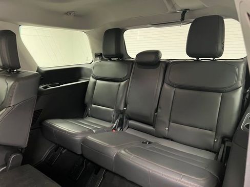 Used 2025 Ford Expedition Active AWD/4WD image 42