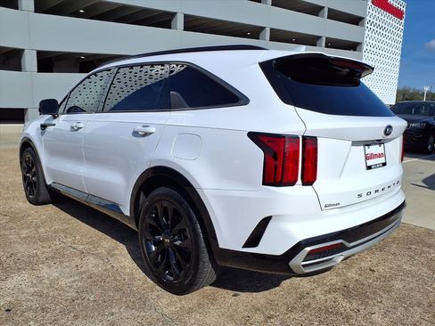 Used 2021 Kia Sorento SX image 3