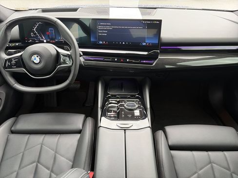 Used 2024 BMW 530i RWD image 14