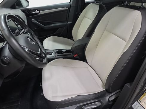 Used 2021 Volkswagen Jetta R-Line FWD image 13