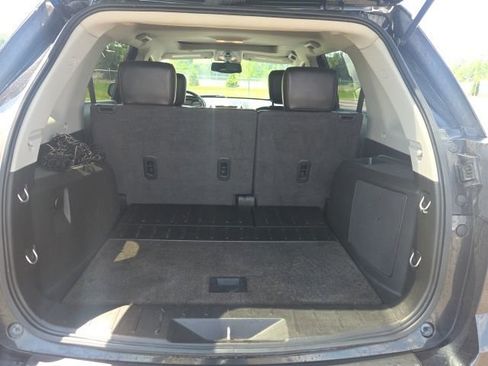 Used 2011 GMC Terrain SLT FWD image 11