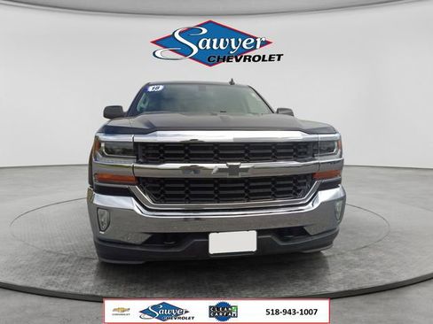 Used 2018 Chevrolet Silverado 1500 LT w/ LT Eassist Package AWD/4WD image 8