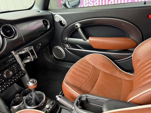 Used 2008 MINI Cooper Convertible FWD image 12