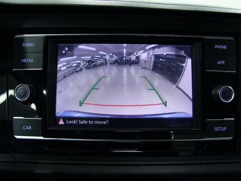 Used 2019 Volkswagen Jetta S image 10