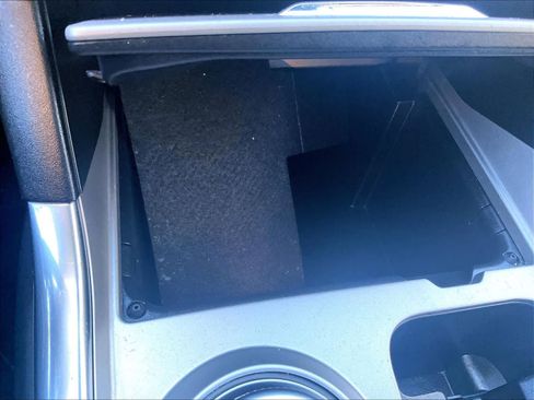 Used 2023 Ford Explorer XLT w/ Equipment Group 202A image 26