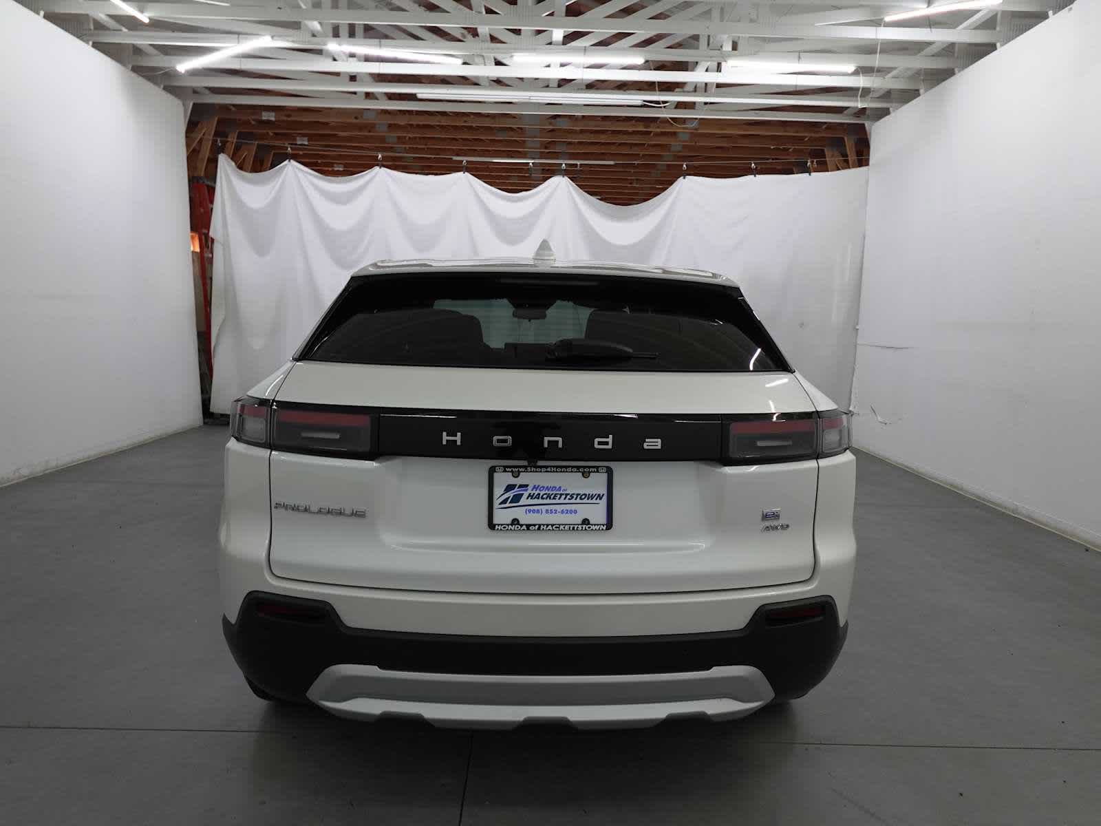 Used 2024 Honda Prologue EX image 6