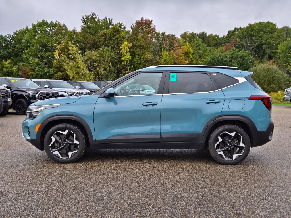 Used 2024 Kia Seltos EX AWD/4WD image 2