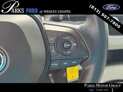 Used 2022 Toyota Corolla LE FWD image 27