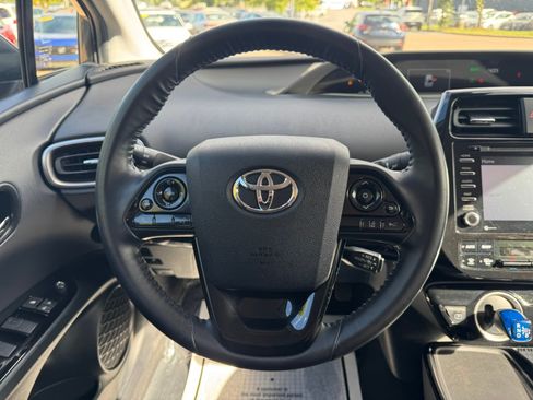Used 2021 Toyota Prius Prime LE FWD image 14