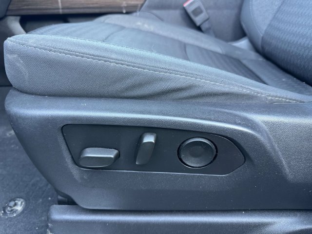 Used 2023 Chevrolet Silverado 1500 RST w/ Convenience Package II AWD/4WD image 22