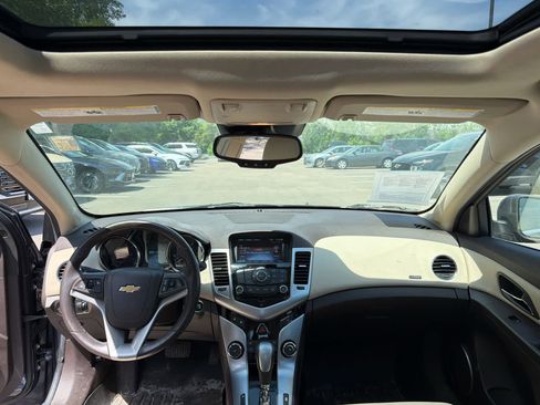 Used 2013 Chevrolet Cruze LTZ FWD image 7