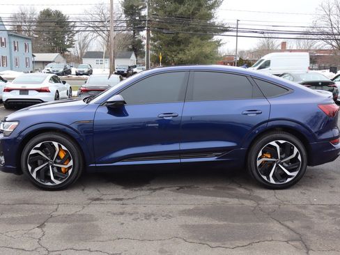 Used 2022 Audi e-tron Premium Plus w/ Premium Plus Package image 8