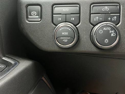 Certified 2024 Chevrolet Silverado 1500 LT image 20