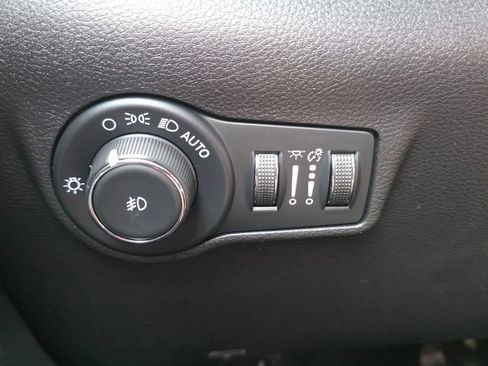 Certified 2023 Jeep Compass Latitude AWD/4WD image 29