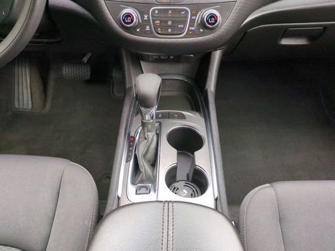 Used 2025 Chevrolet Malibu LT image 18