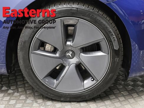 Used 2023 Tesla Model 3 Standard Range image 26