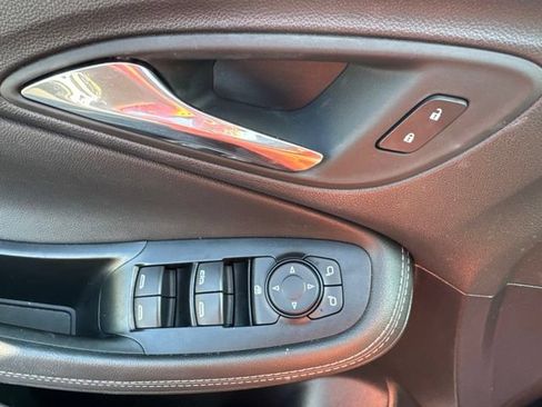 Used 2023 Buick Encore GX Select FWD image 9