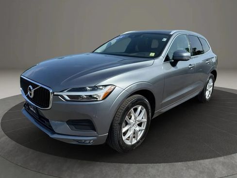 Used 2021 Volvo XC60 T5 Momentum w/ Premium Package AWD/4WD image 27